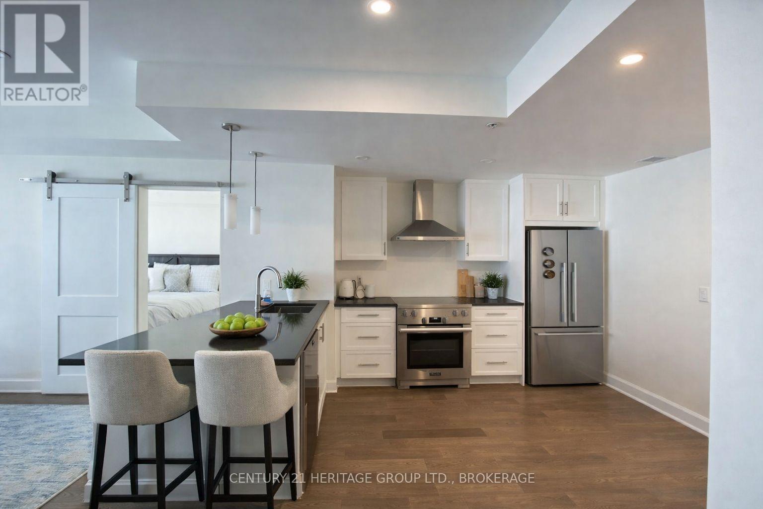 409 - 129 SOUTH STREET