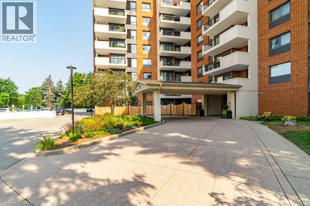 260 SHELDON Avenue N Unit# 403