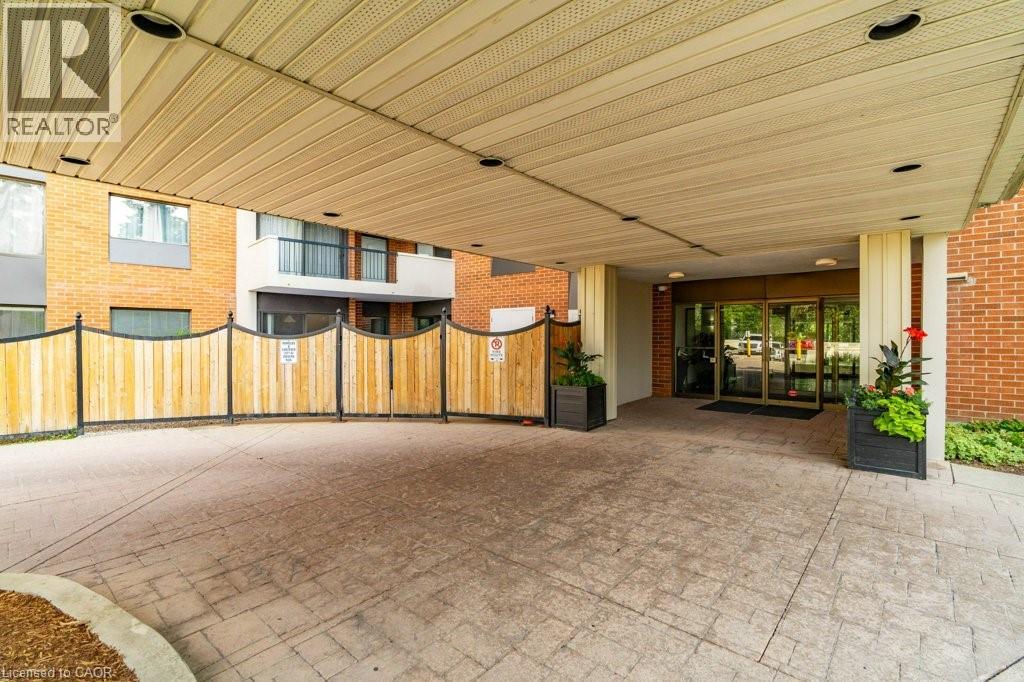 260 SHELDON Avenue N Unit# 403