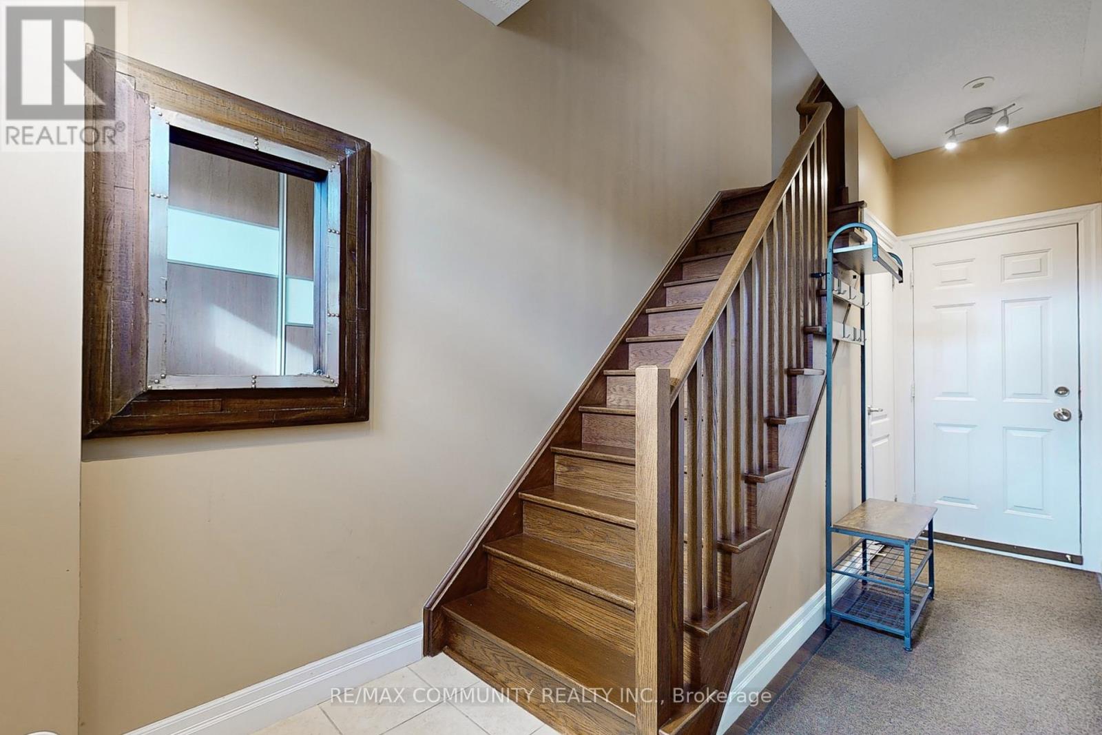 8 - 3030 LAKESHORE BOULEVARD W