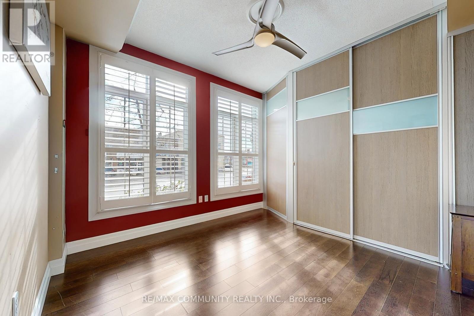 8 - 3030 LAKESHORE BOULEVARD W