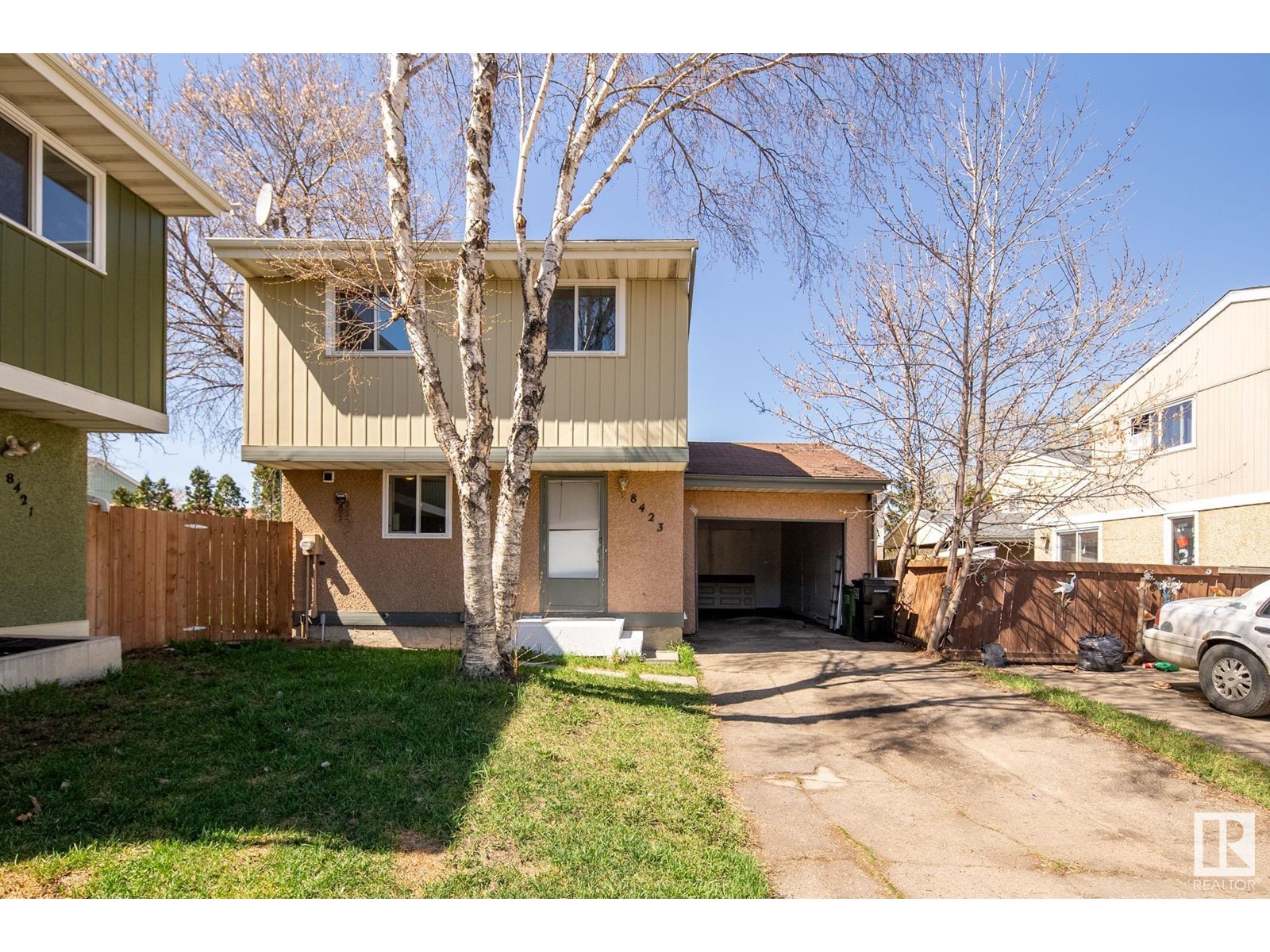 8423 MILL WOODS RD NW