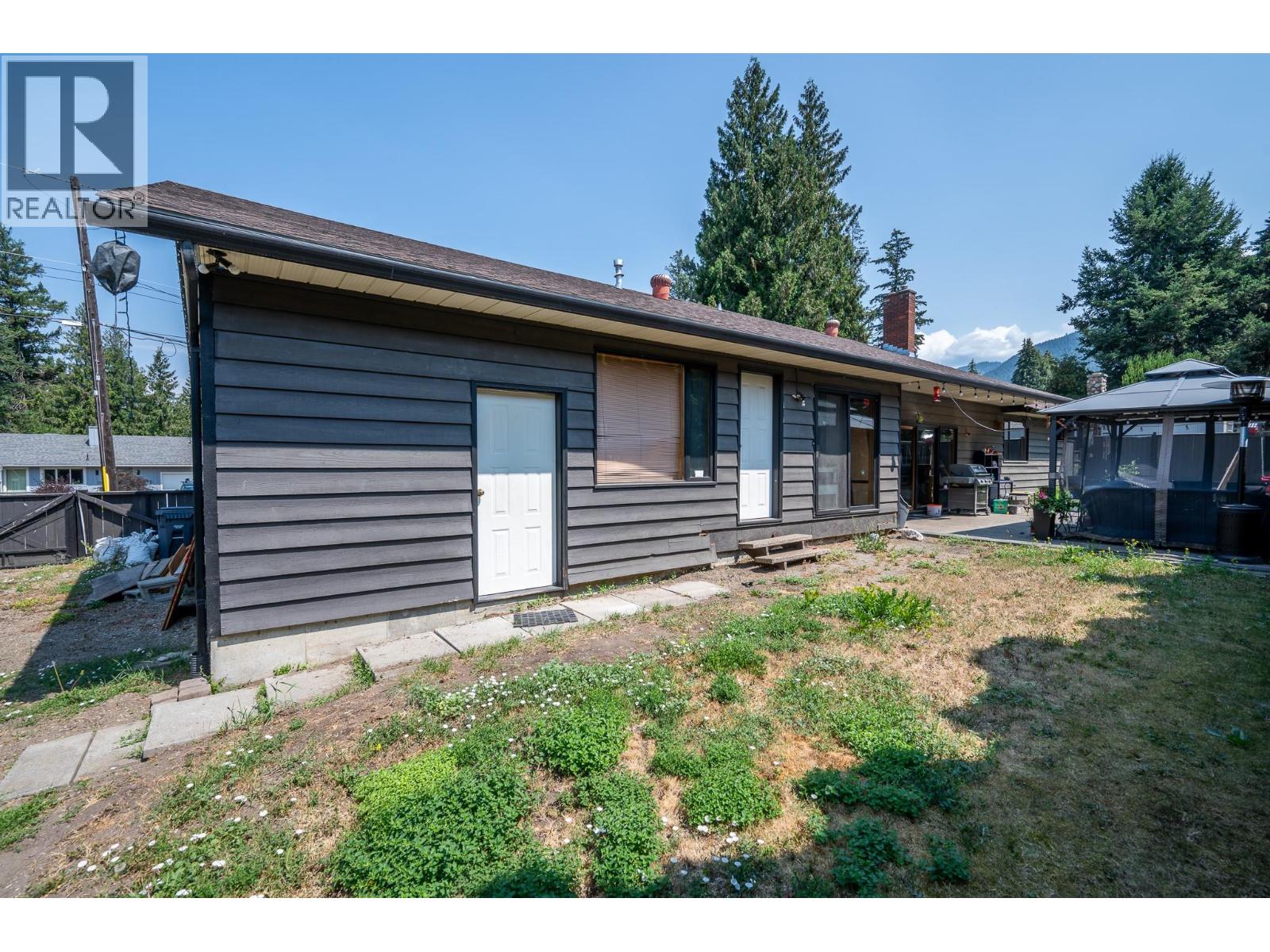 610 Larkspur Road Road