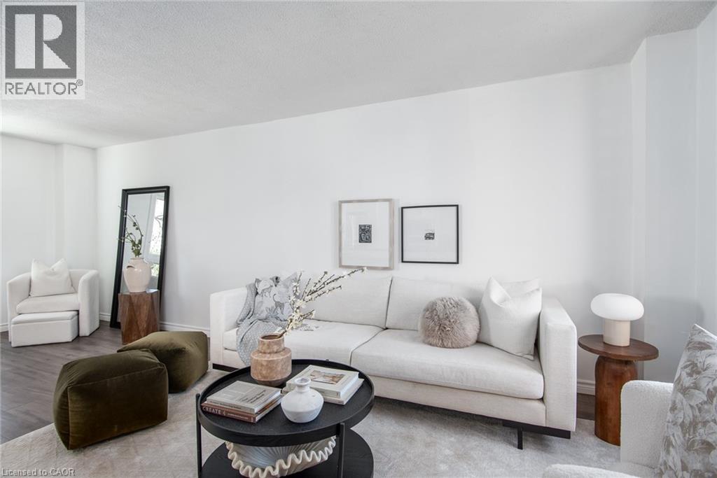 397 KEATS Way Unit# 4