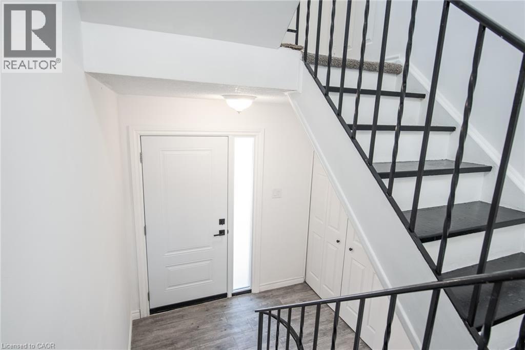 397 KEATS Way Unit# 4