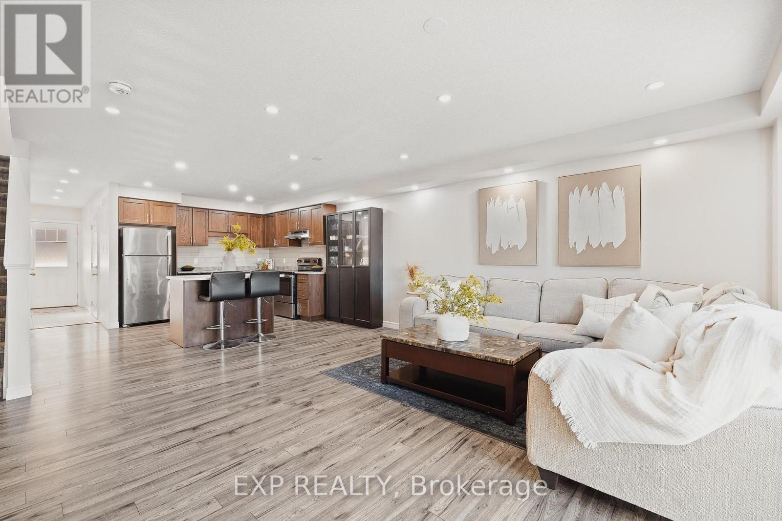 1989 OTTAWA STREET S