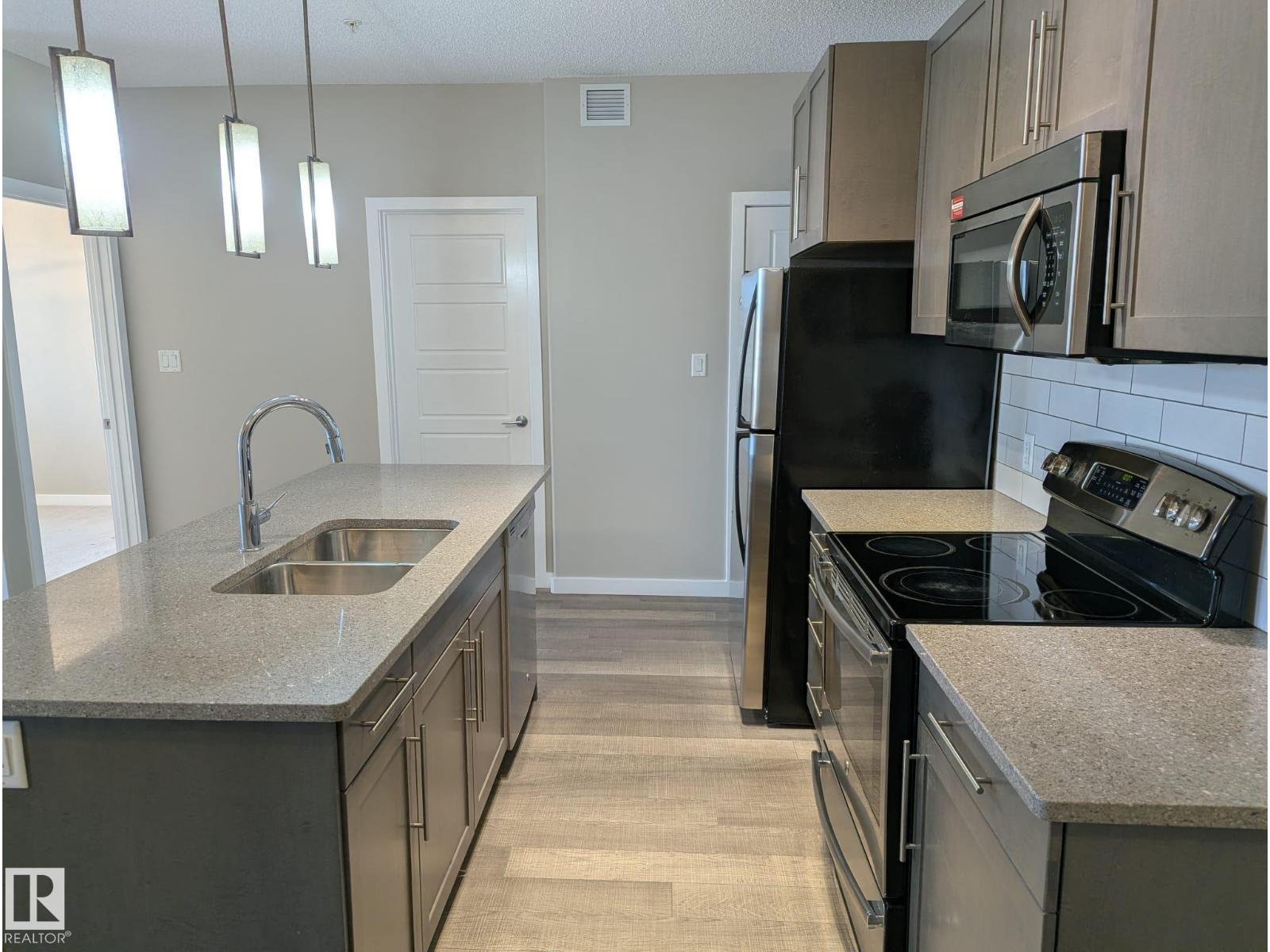 #319 1144 ADAMSON DR SW