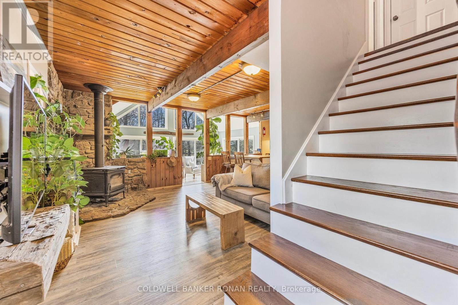 2329 CONCESSION RD 8