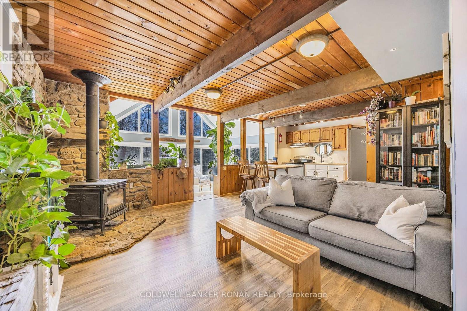 2329 CONCESSION RD 8