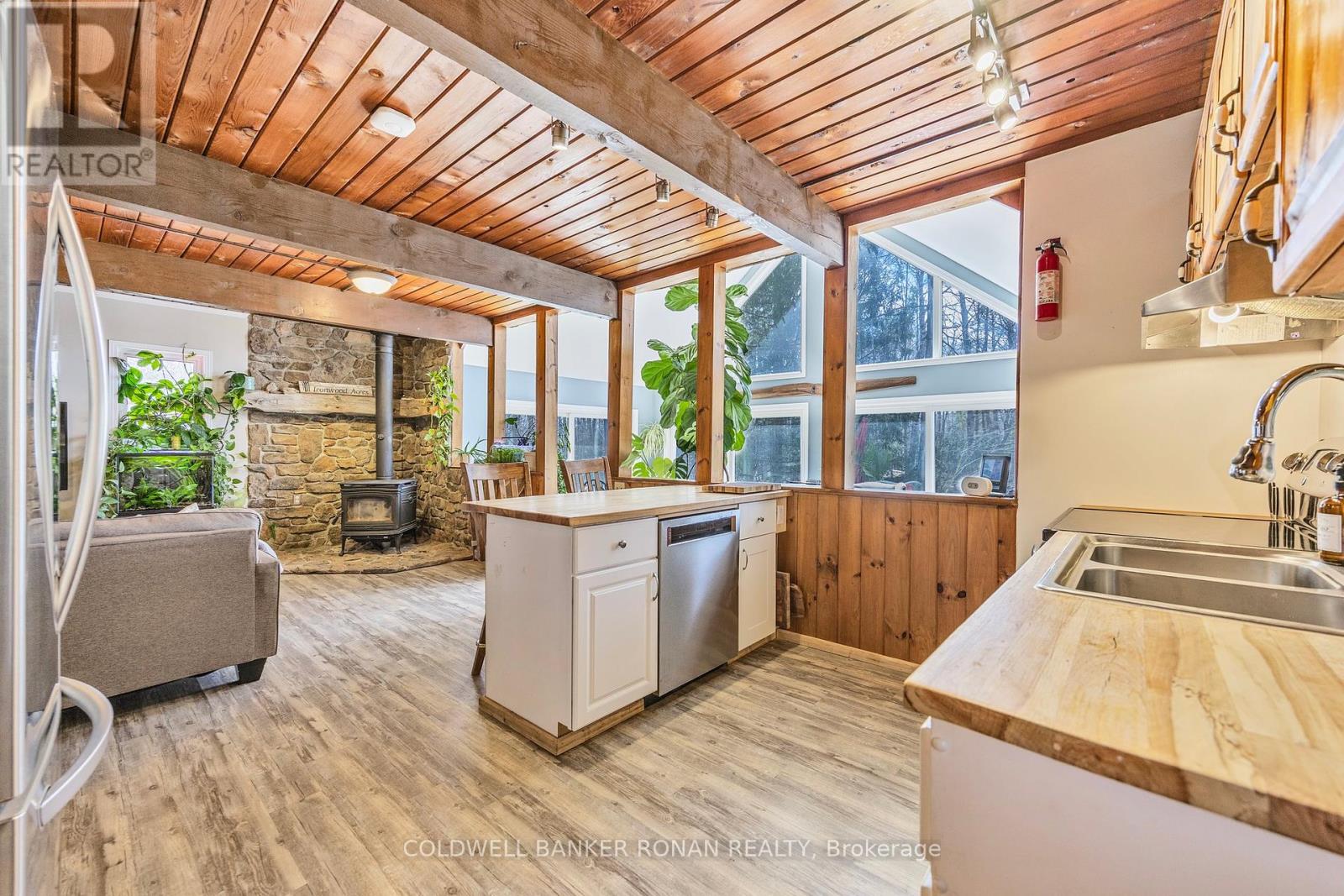 2329 CONCESSION RD 8