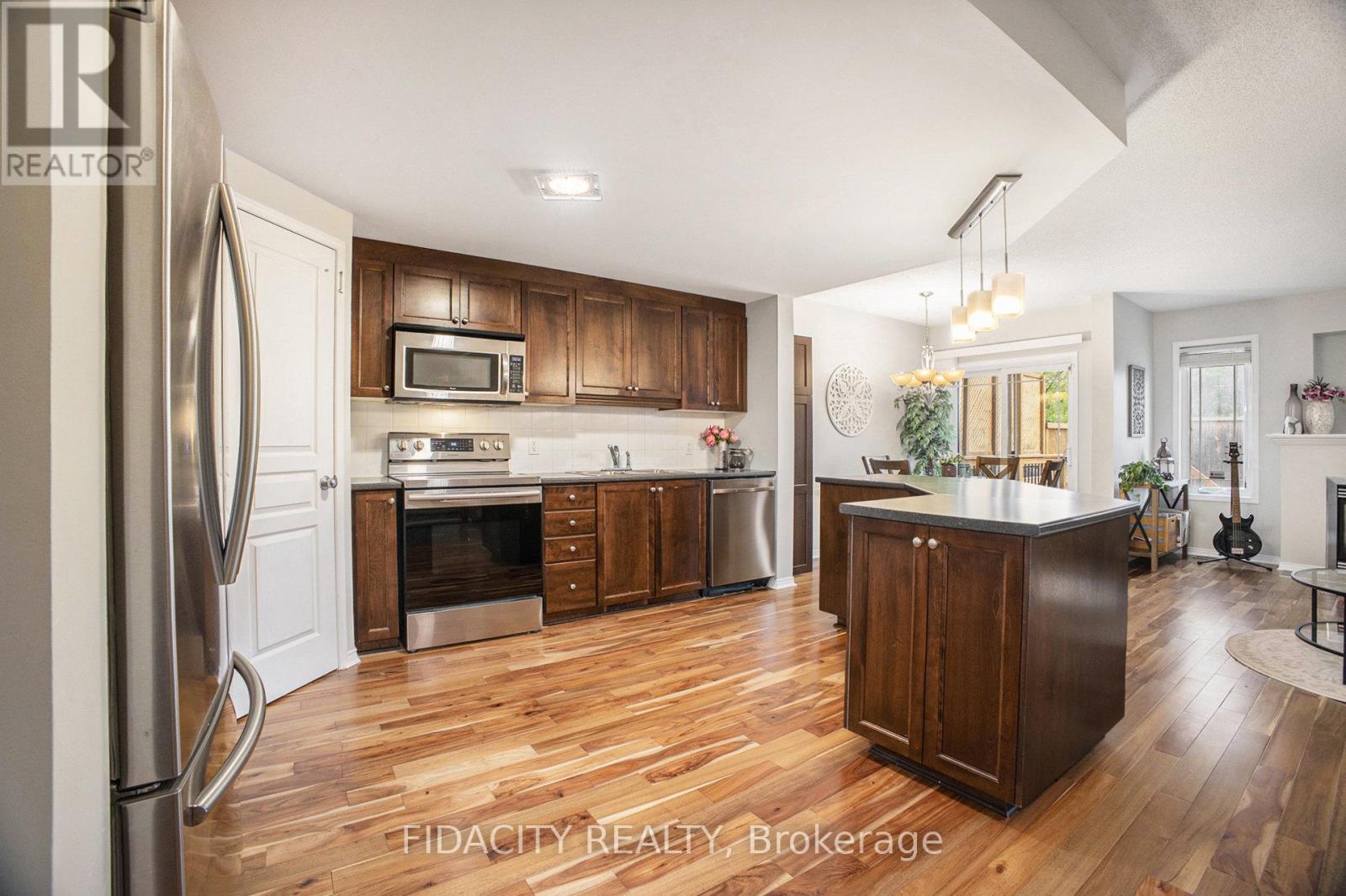 1493 CARRONBRIDGE CIRCLE