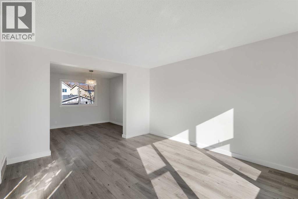 327 Abalone Place NE