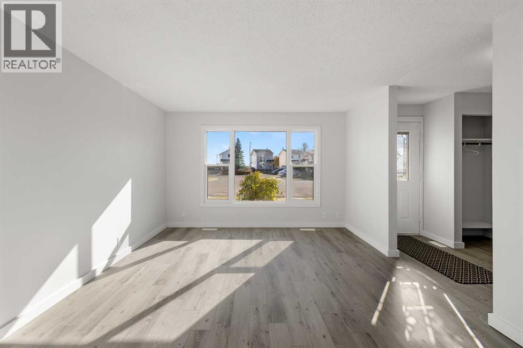 327 Abalone Place NE