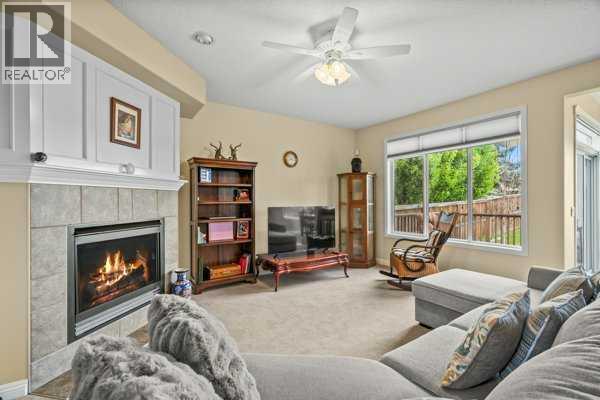 160 Royal Oak Heights NW