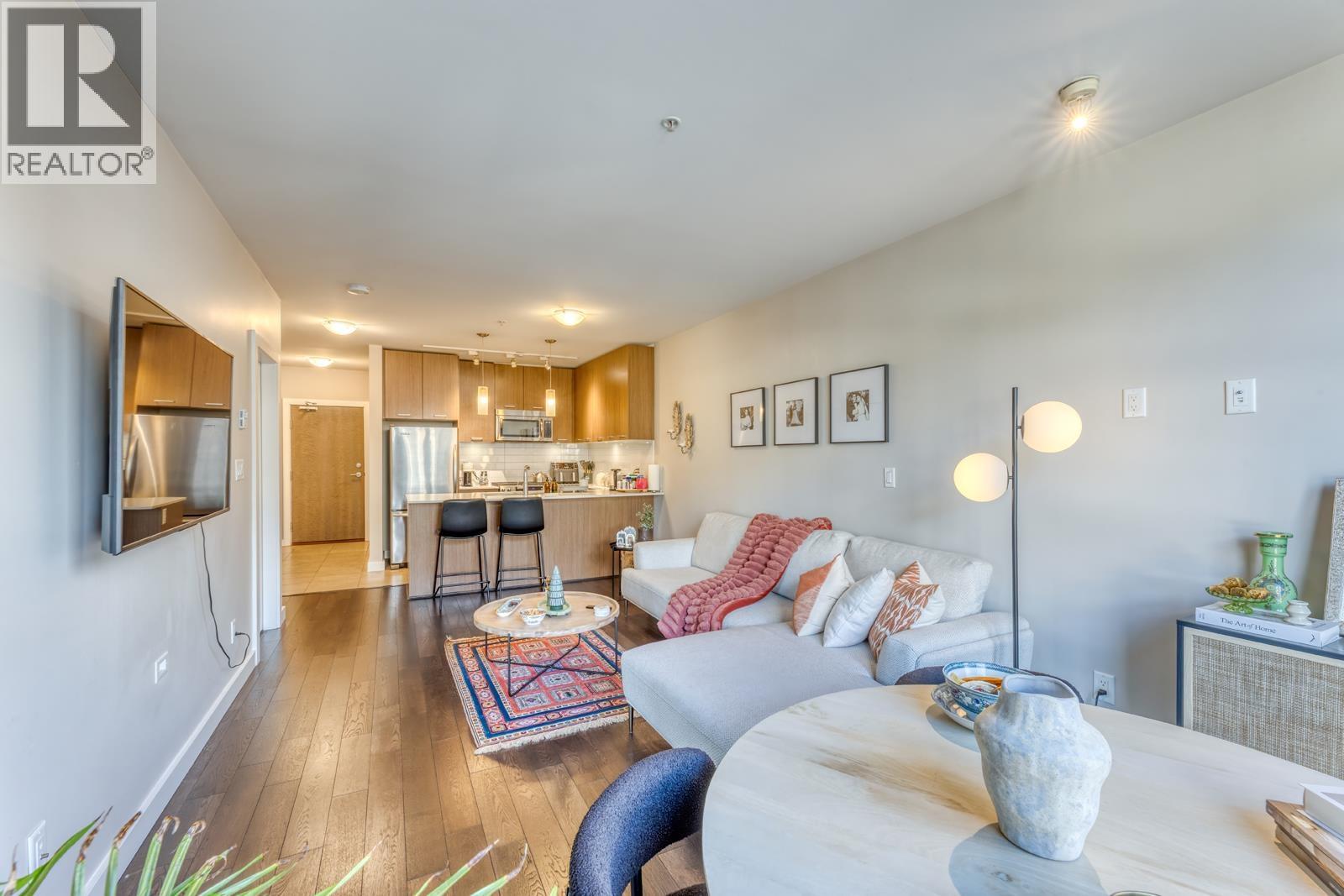 302 1182 W 16TH STREET