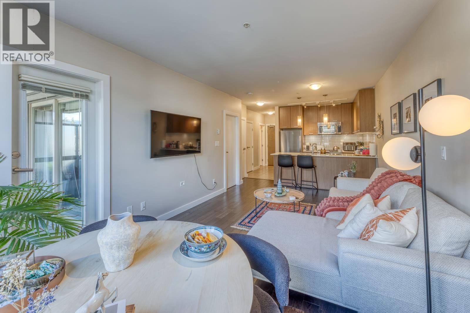 302 1182 W 16TH STREET