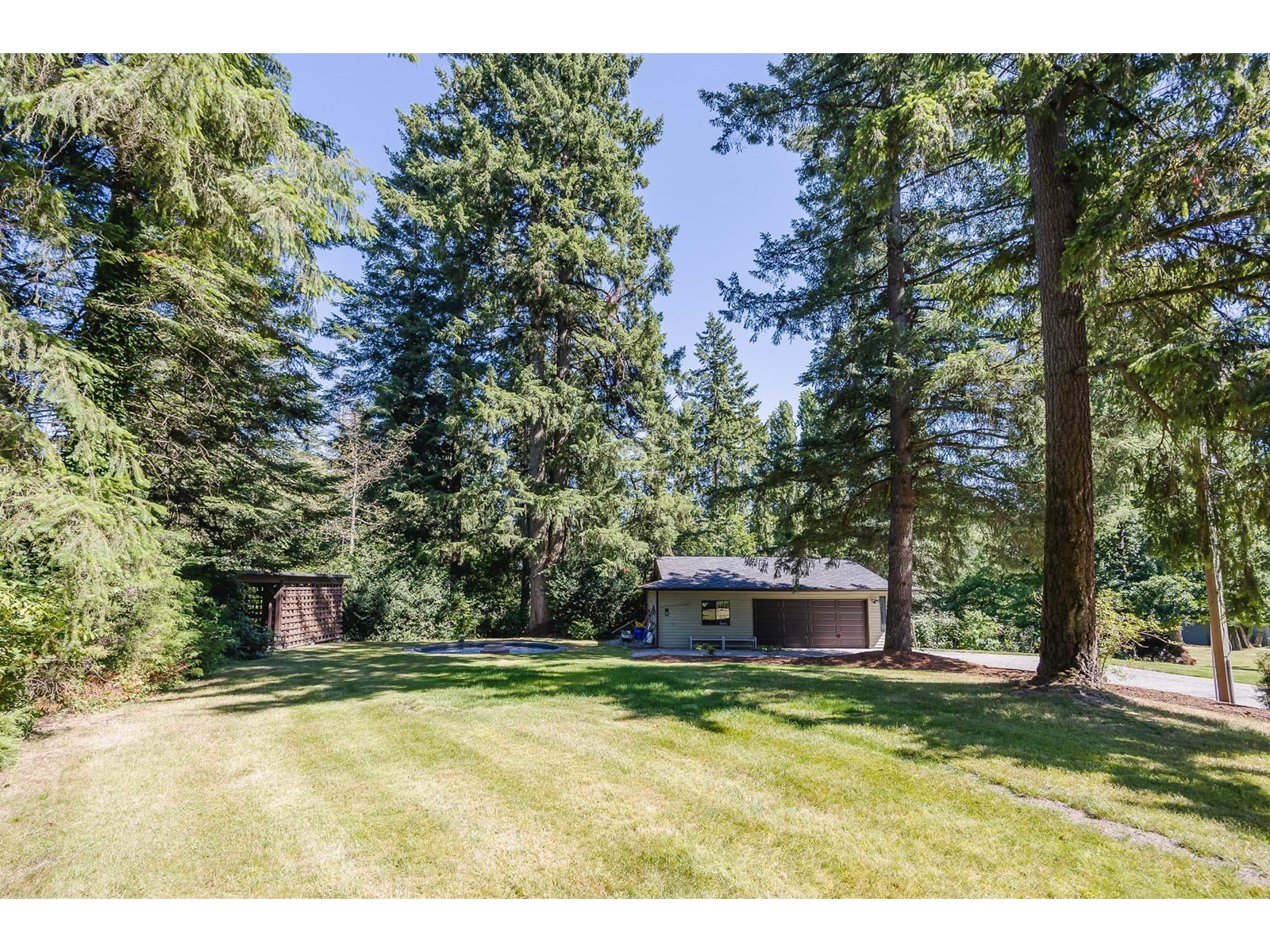 7840 227 CRESCENT