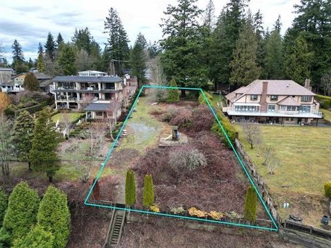 13778 56 AVENUE Surrey BC V3X2Z8