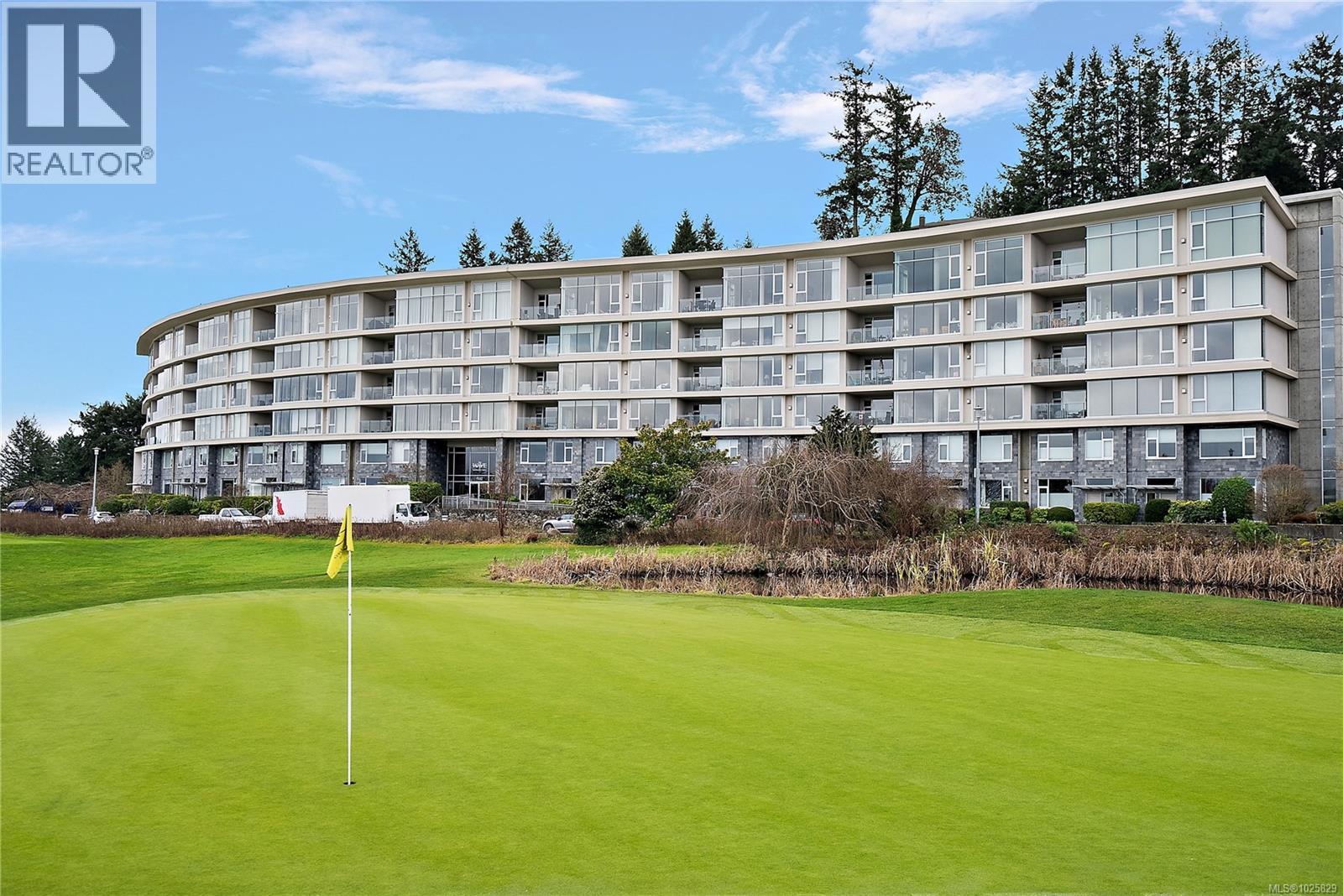 603 5332 Sayward Hill Cres