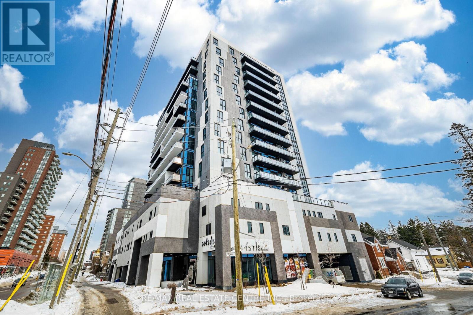 1007 - 128 KING STREET N