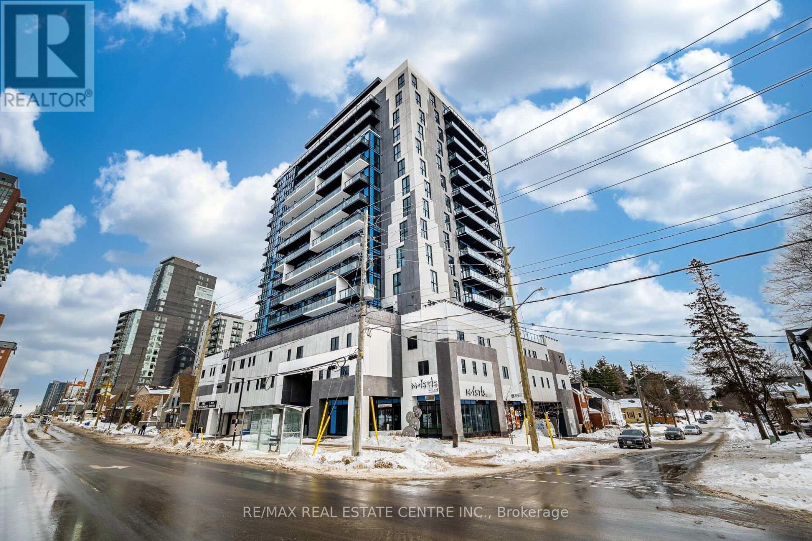 1007 - 128 KING STREET N