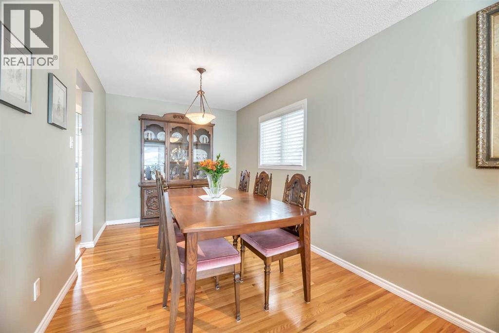 12132 Lake Waterton Crescent SE