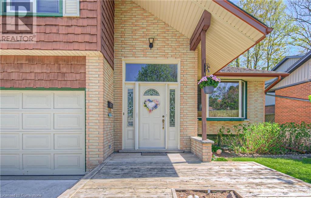 215 SOUTHWOOD Drive