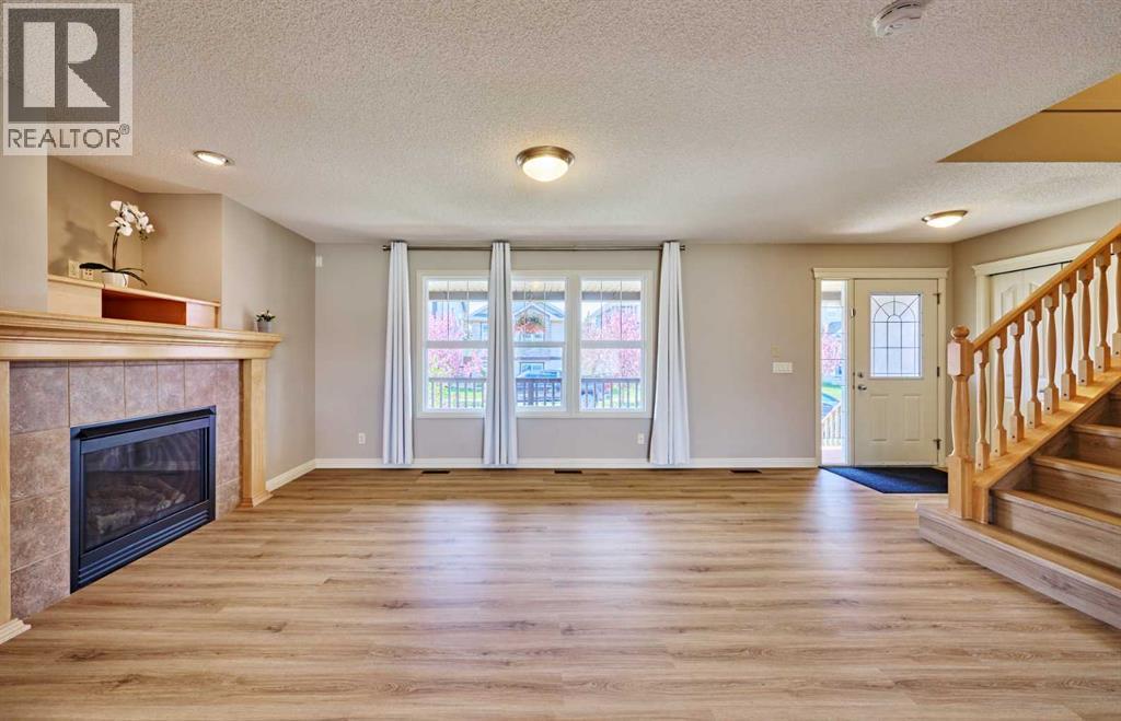383 Prestwick Close SE