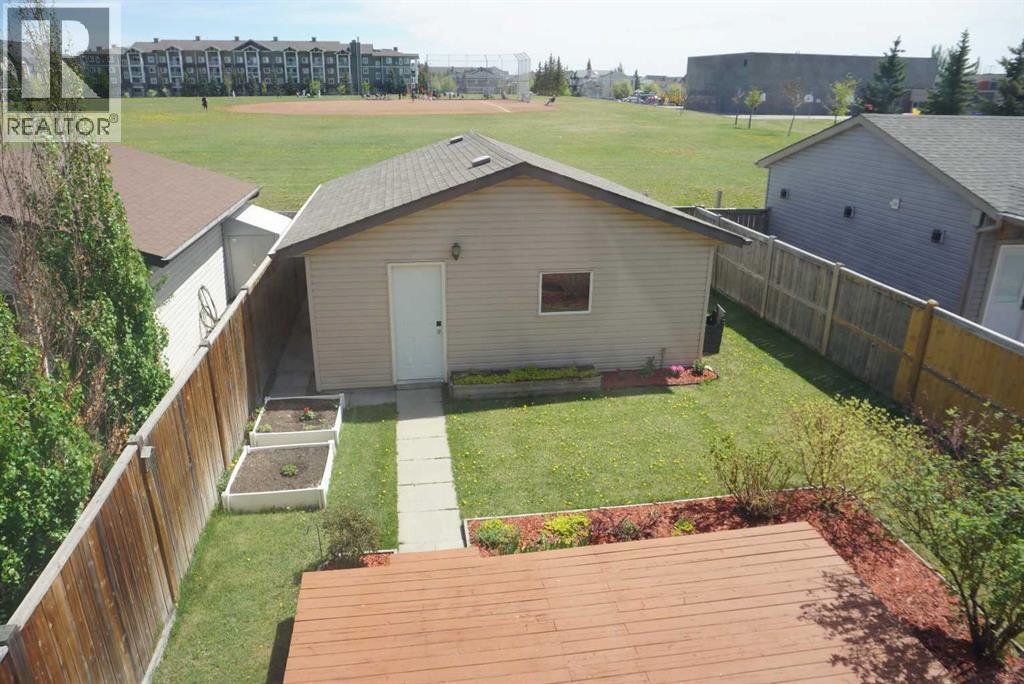 383 Prestwick Close SE