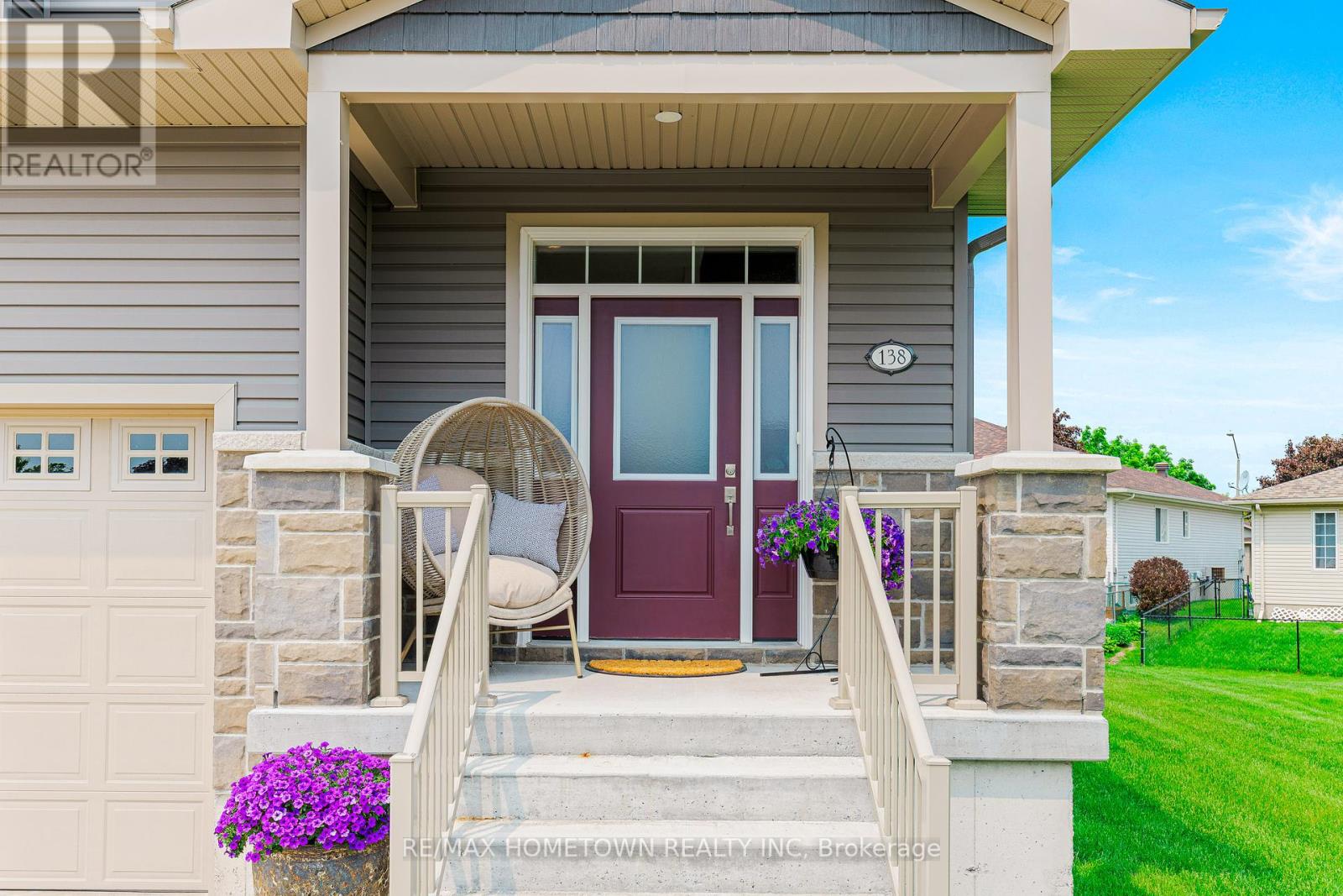 138 WILDWOOD CRESCENT