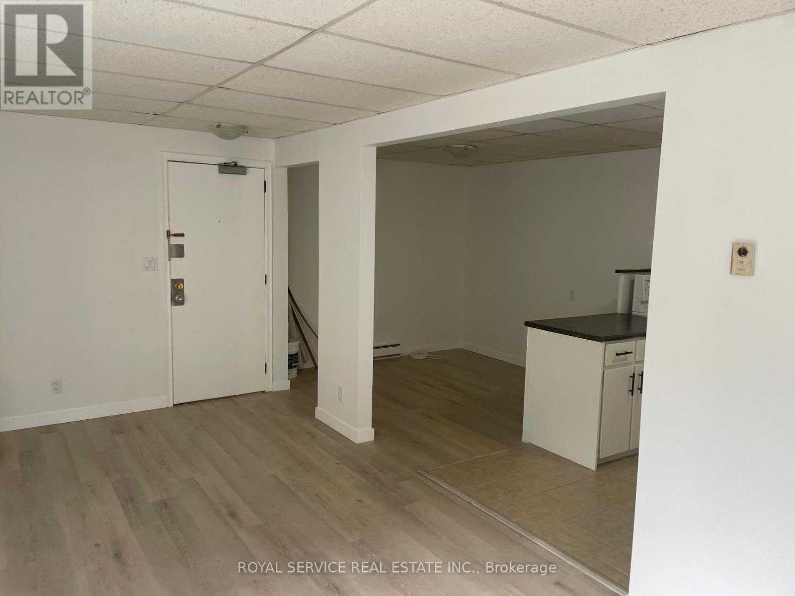 19 - 118 PERRY STREET