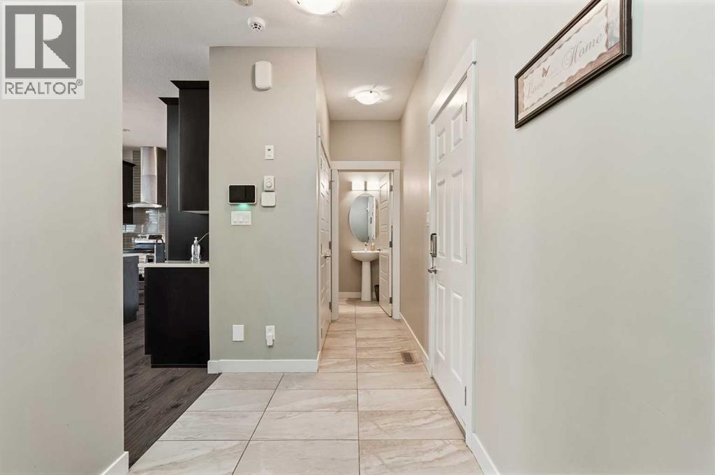 622 Moonlight Lane W