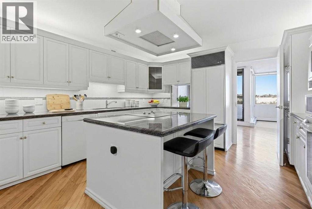 1001A, 500 Eau Claire Avenue SW