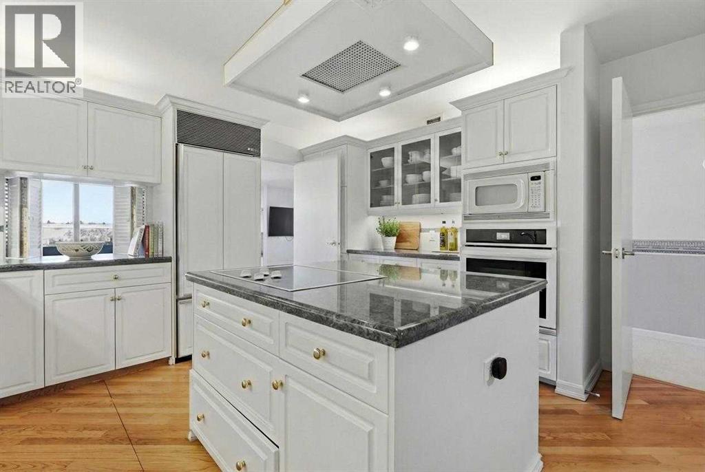 1001A, 500 Eau Claire Avenue SW