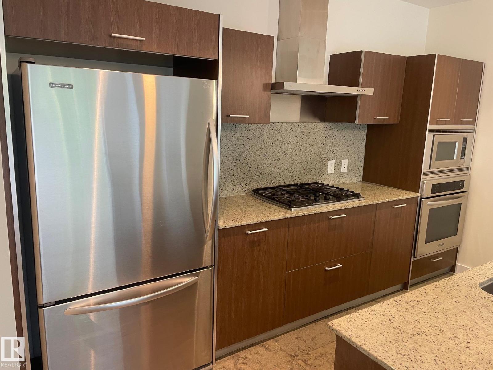 #110 2510 109 ST NW
