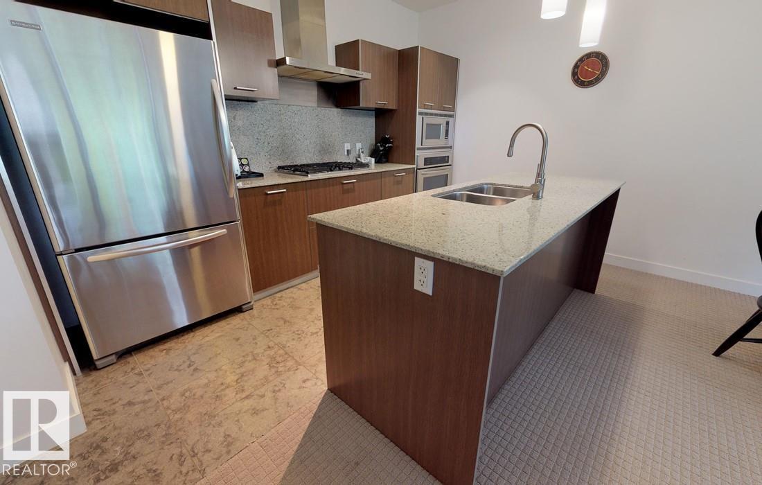 #110 2510 109 ST NW