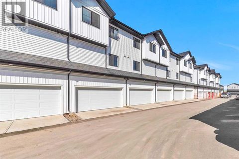 105, 340 Ambleton Street NW Calgary AB T3P2H5