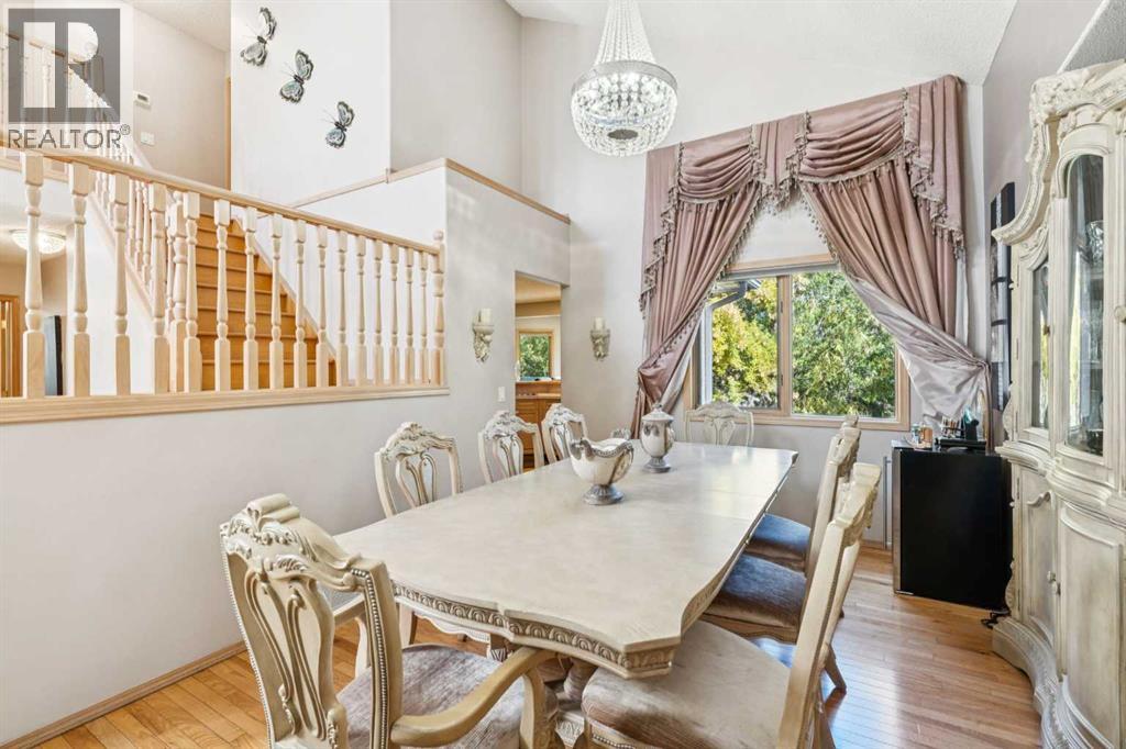 26 Mt Robson Close SE