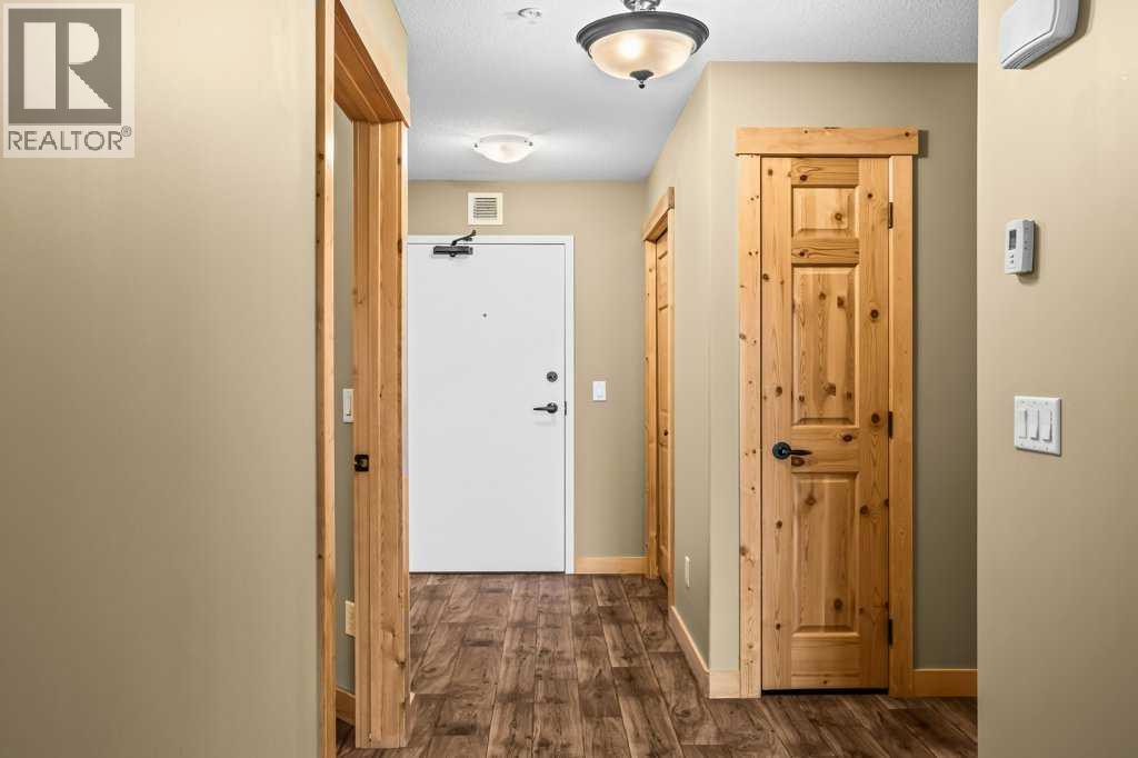 323, 300 Palliser Lane