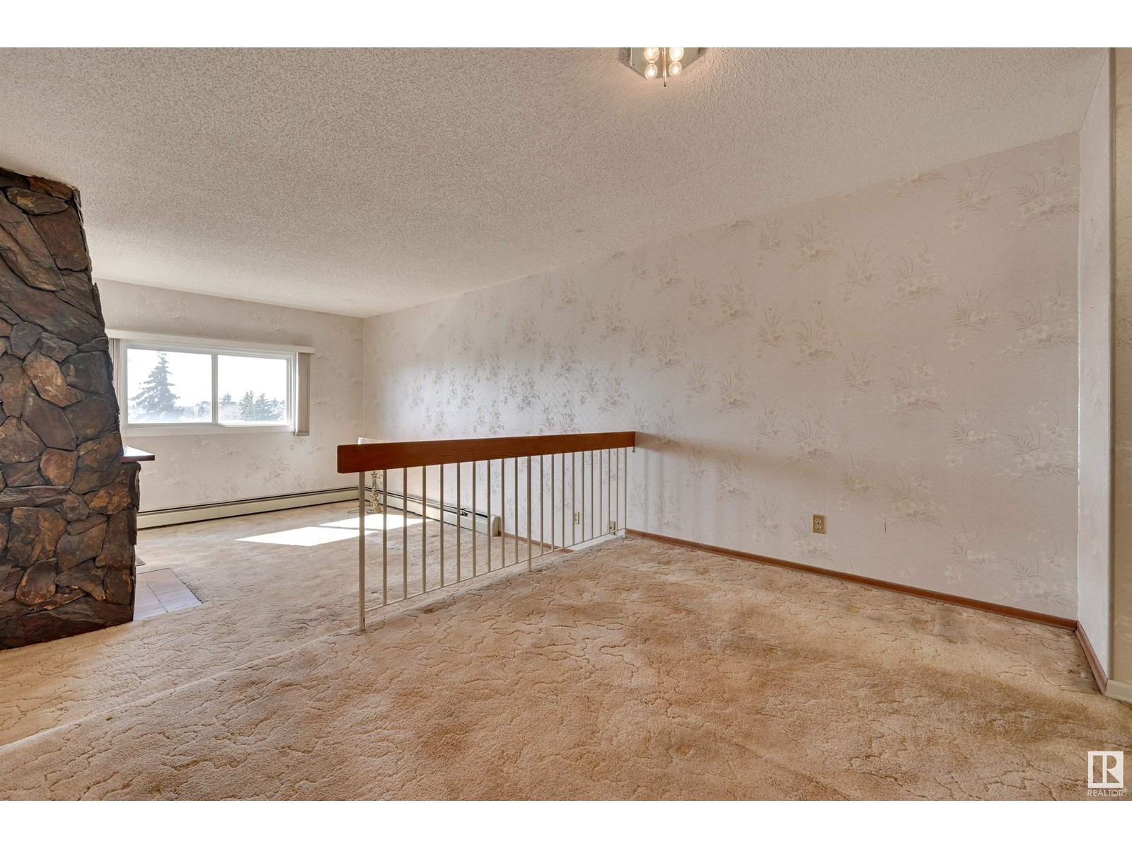 #416 2904 139 AV NW