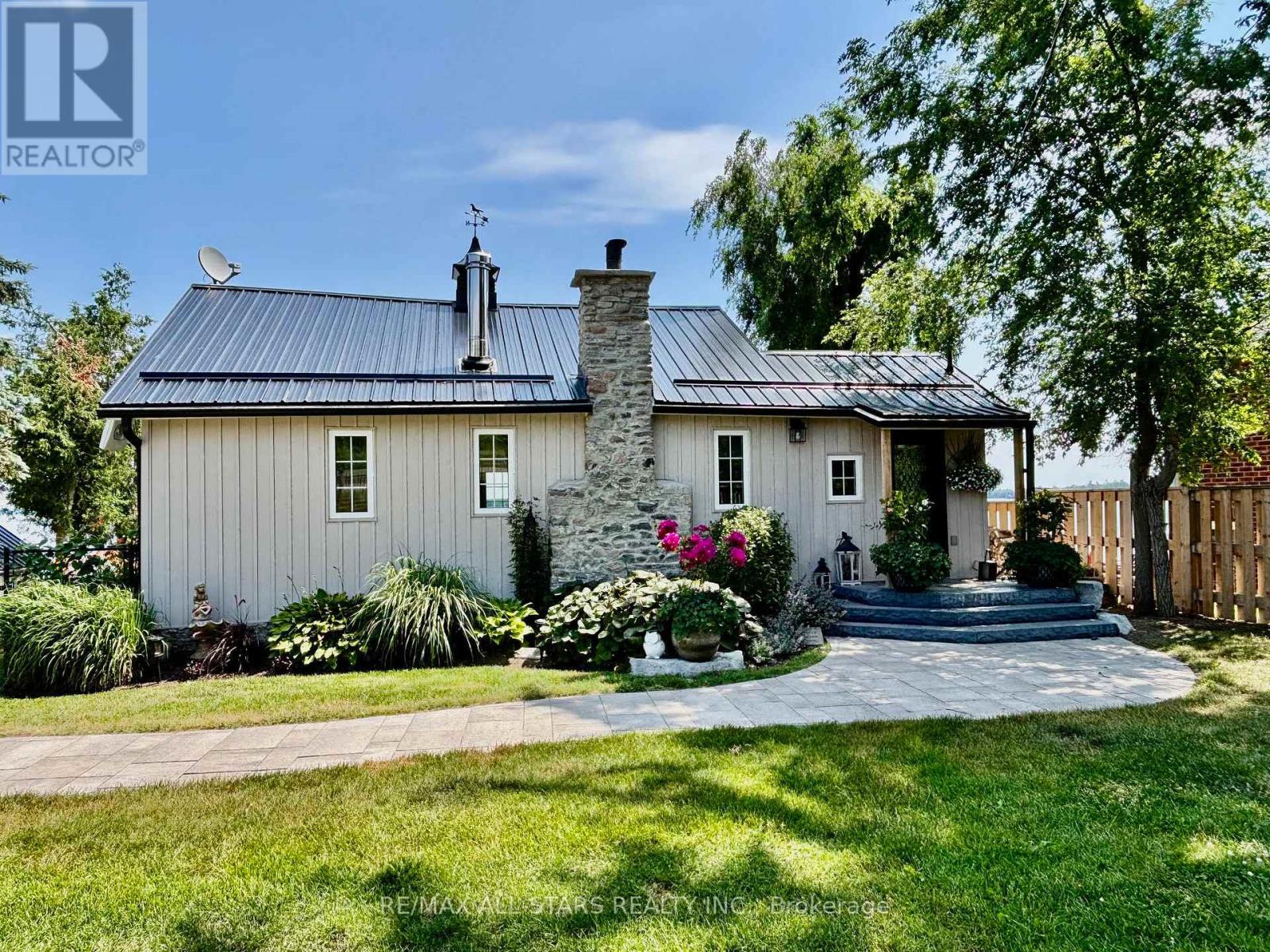 25 BAYVIEW ROAD