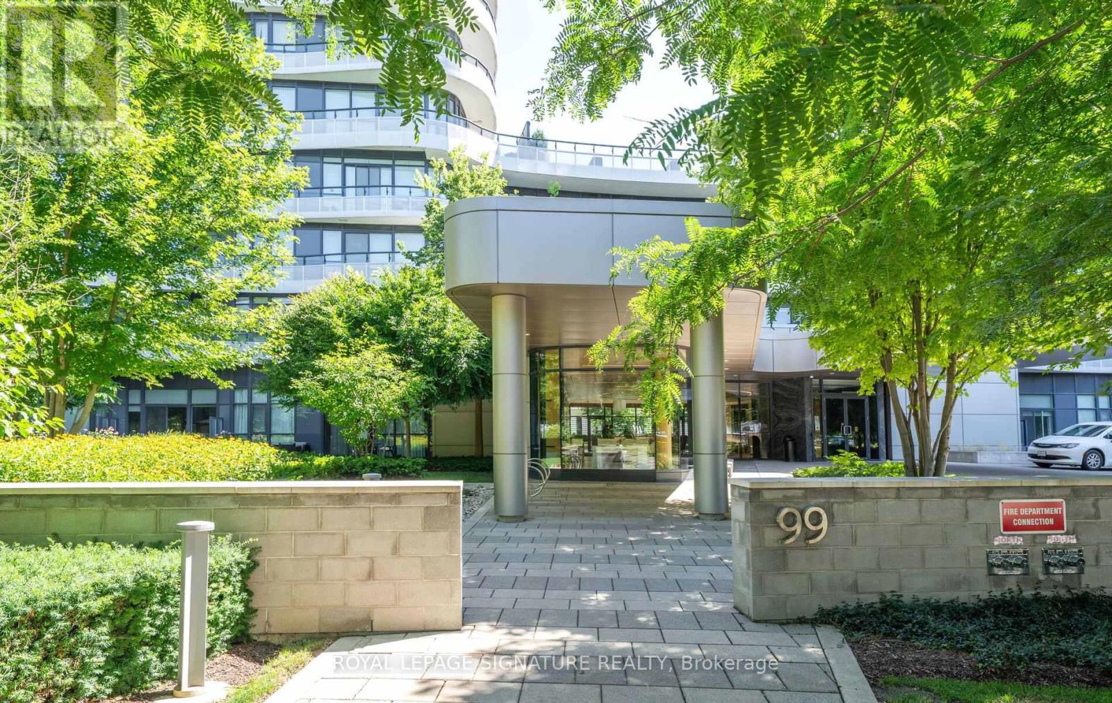 406 - 99 THE DONWAY W