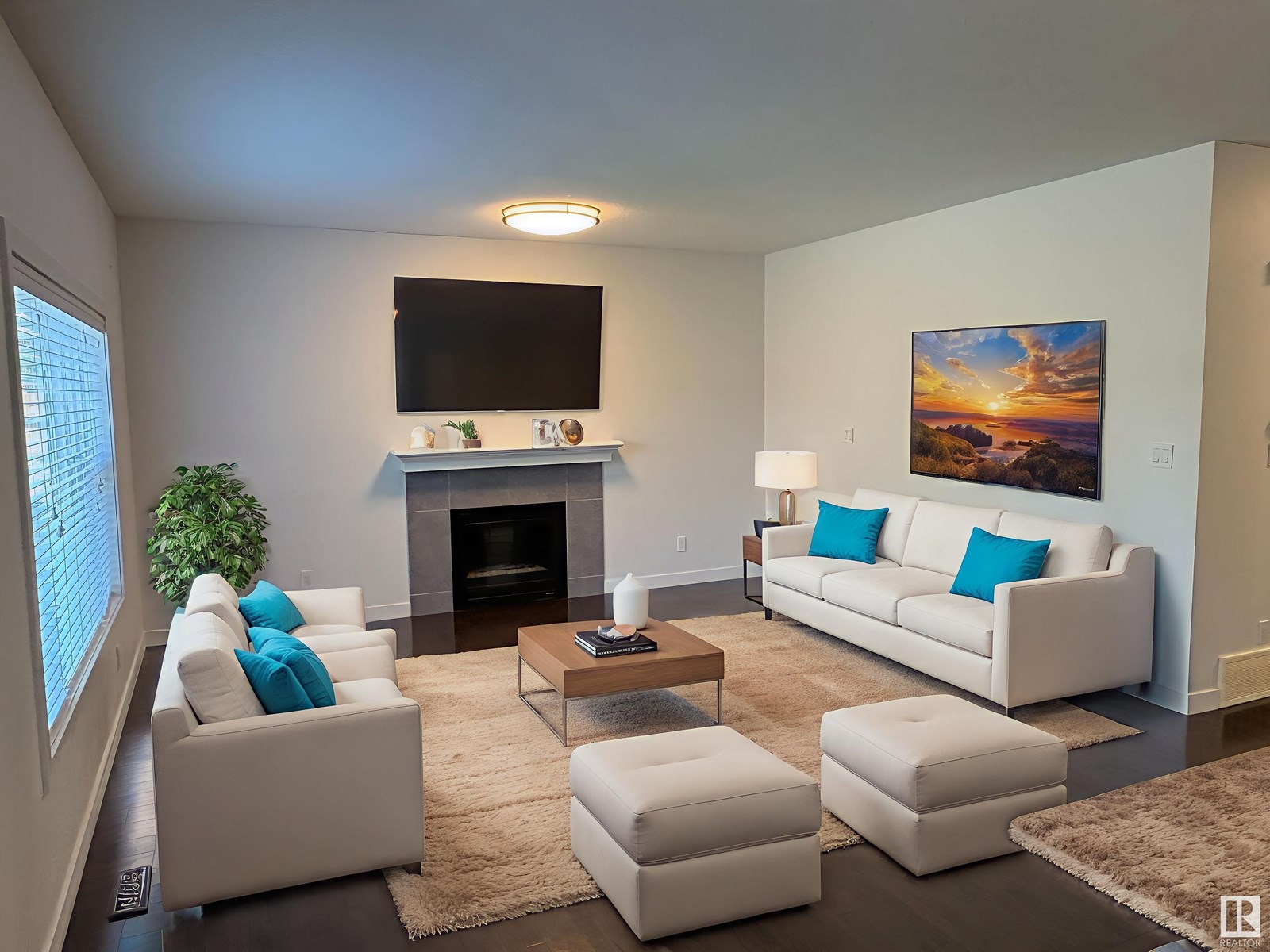 216 NORTH RIDGE DR