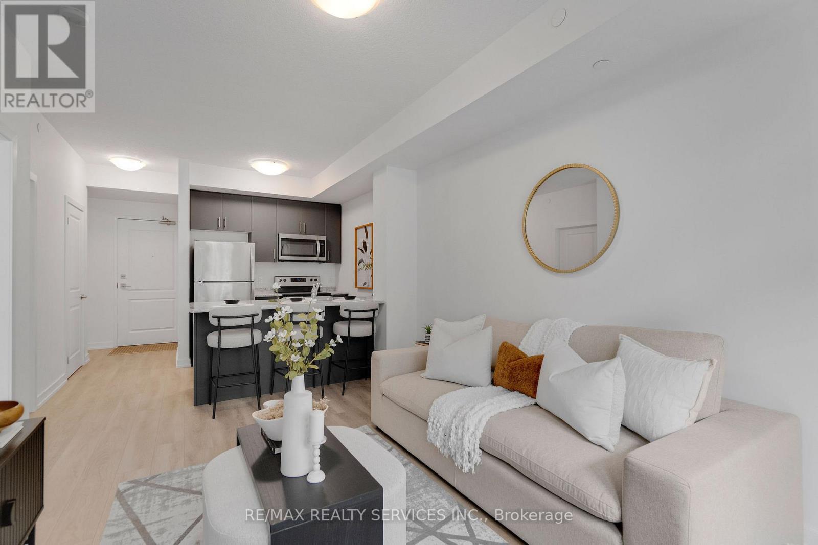 136 - 5055 GREENLANE ROAD