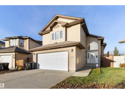 300 FOXTAIL WY Sherwood Park AB T8A3H6