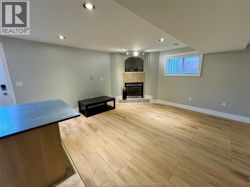 4642 BRUNSWICK Unit# LOWER