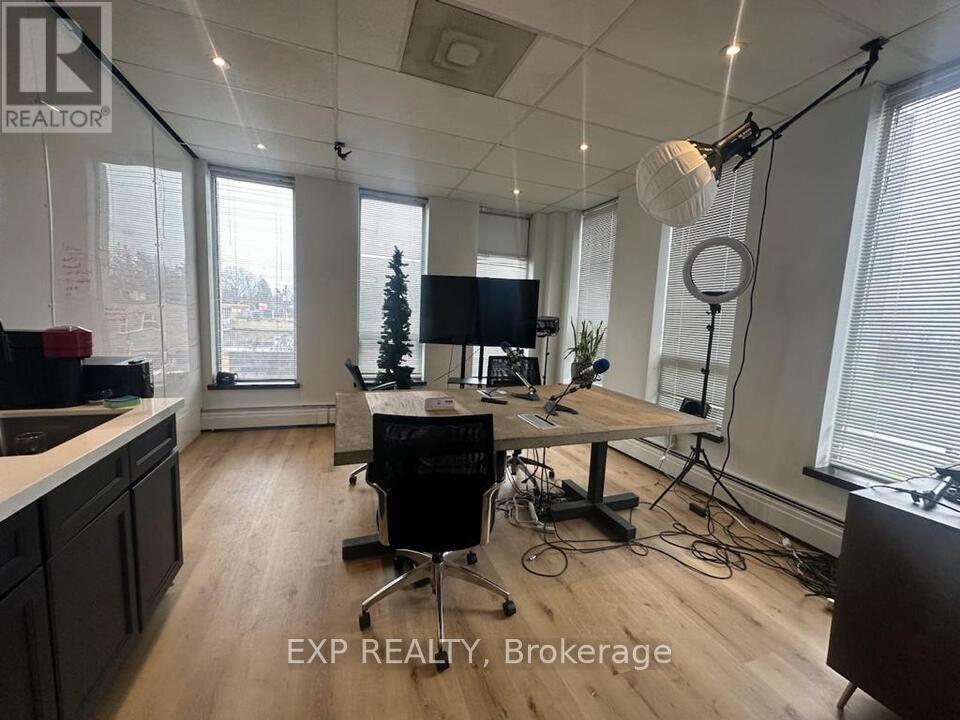 200 - 534 BRANT STREET