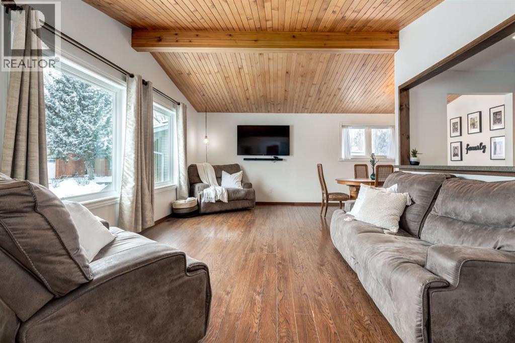 108 Westheights Close