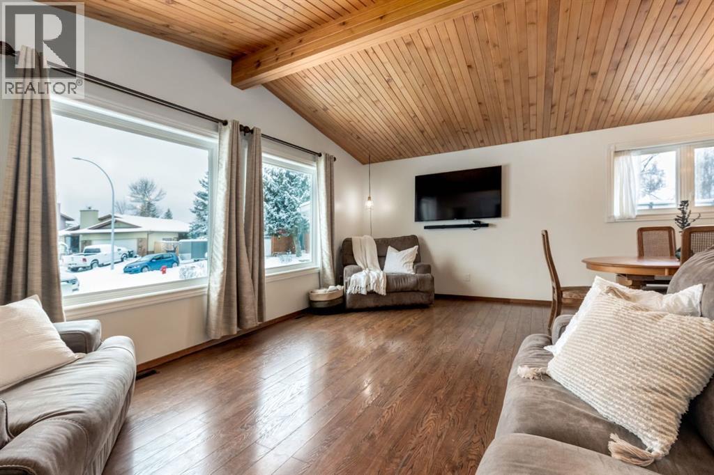 108 Westheights Close