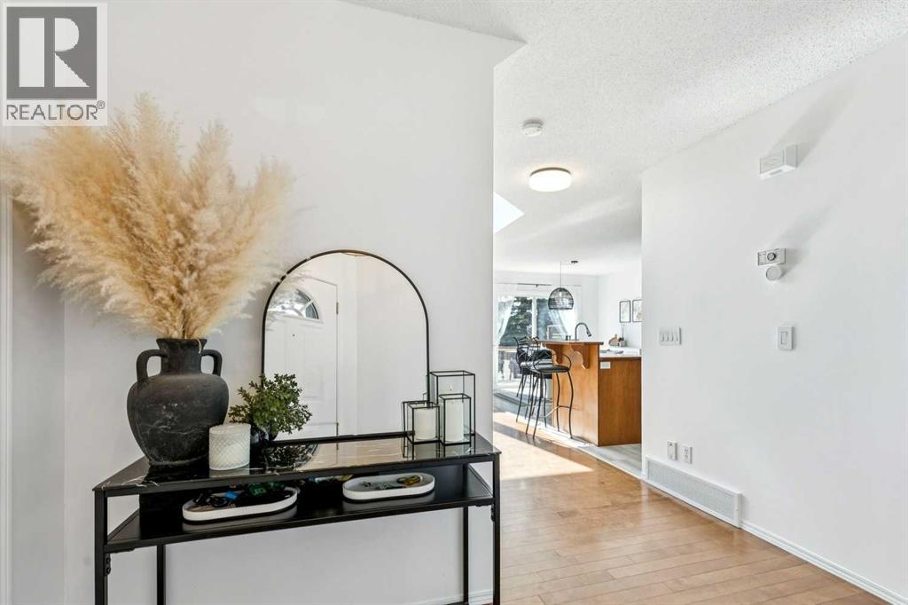 214 Cougarstone Circle SW